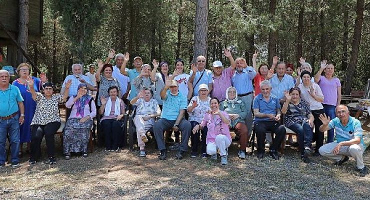 Büyükşehir Belediyesi Parkinson hastaları için piknik düzenledi