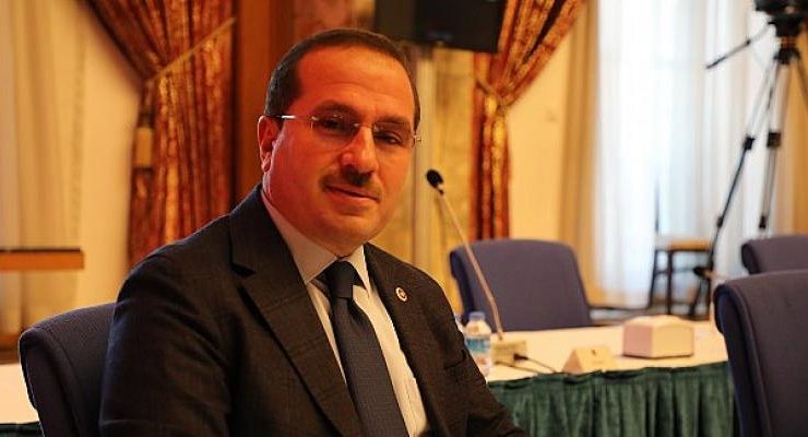 Ak Parti İzmir Milletvekili Yaşar Kırkpınar: Muhalefeti Sagra Hastanesi İle Eleştirdi