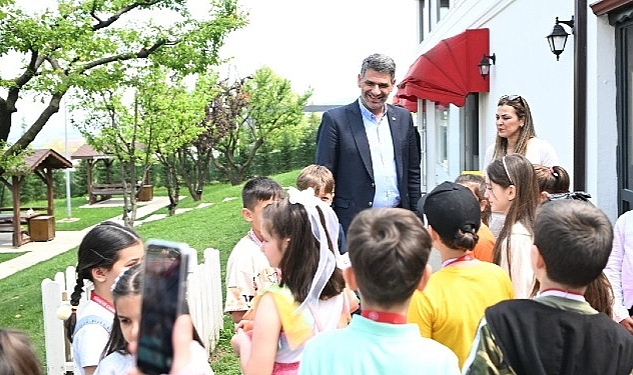 Kartepe Belediye Başkanı Av.M.Mustafa Kocaman Derbent İlkokulu Folklör Ekibi öğrencilerini misafir etti