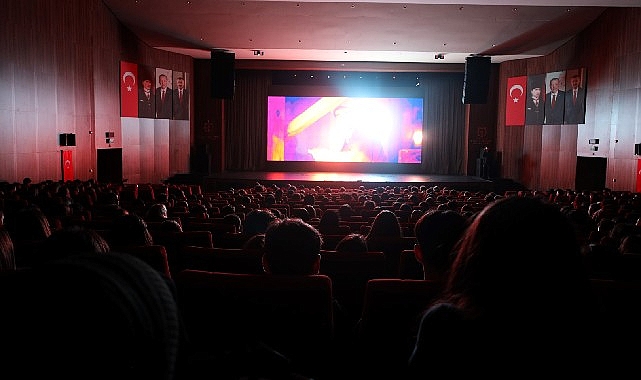 Kocaeli Büyükşehir'den öğrencilere 10 Kasım'a özel film gösterimi